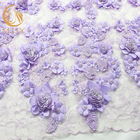 Kain Renda Bunga 3D Bordir / Bahan Renda Ungu Polyester Untuk Gaun Malam